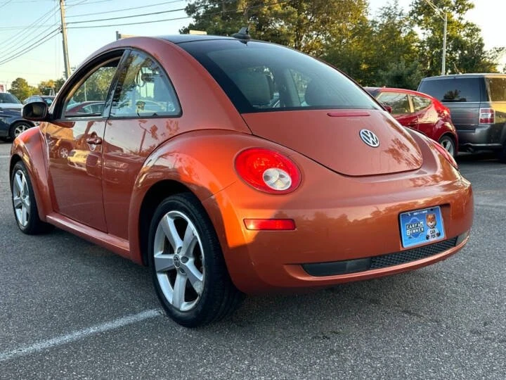 2010 Volkswagen New Beetle - Image 7 of 20