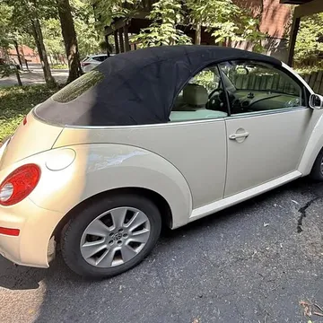 2010 Volkswagen Beetle Convertible
