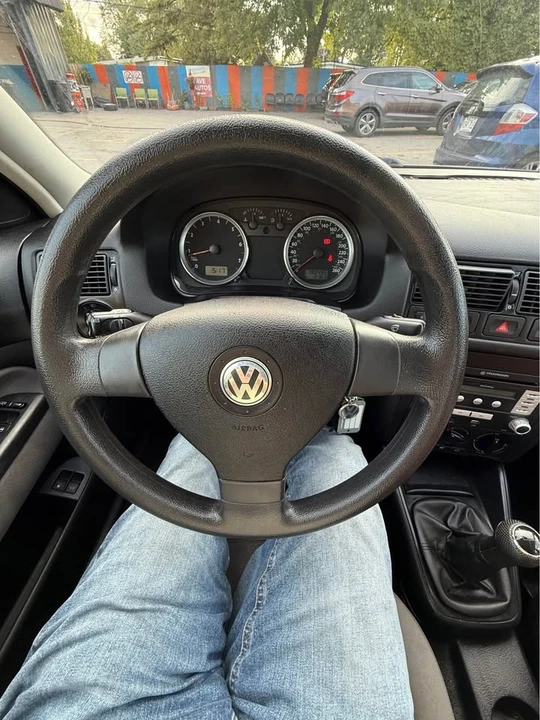 2010 Volkswagen Golf Mk4 - Image 11 of 16