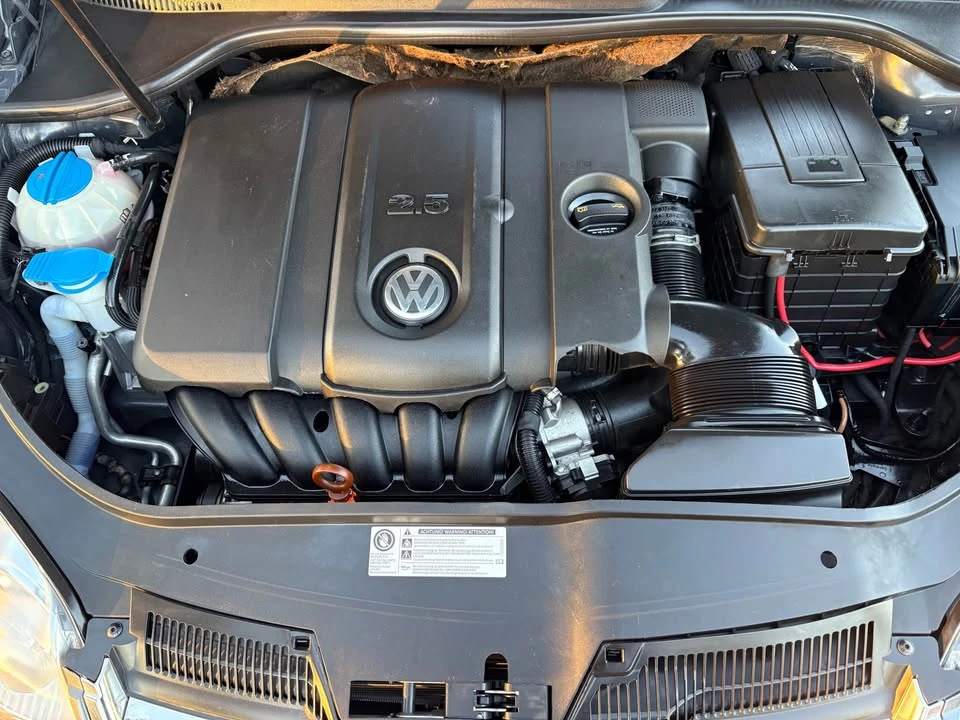 2010 Volkswagen A5 Jetta - Image 9 of 10