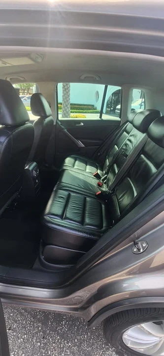 2010 Volkswagen Tiguan - Image 11 of 16