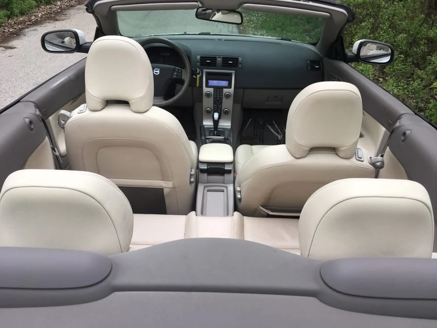 2010 Volvo C70 2nd Gen - Image 6 of 9