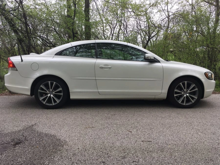 2010 Volvo C70 2nd Gen - Image 9 of 9