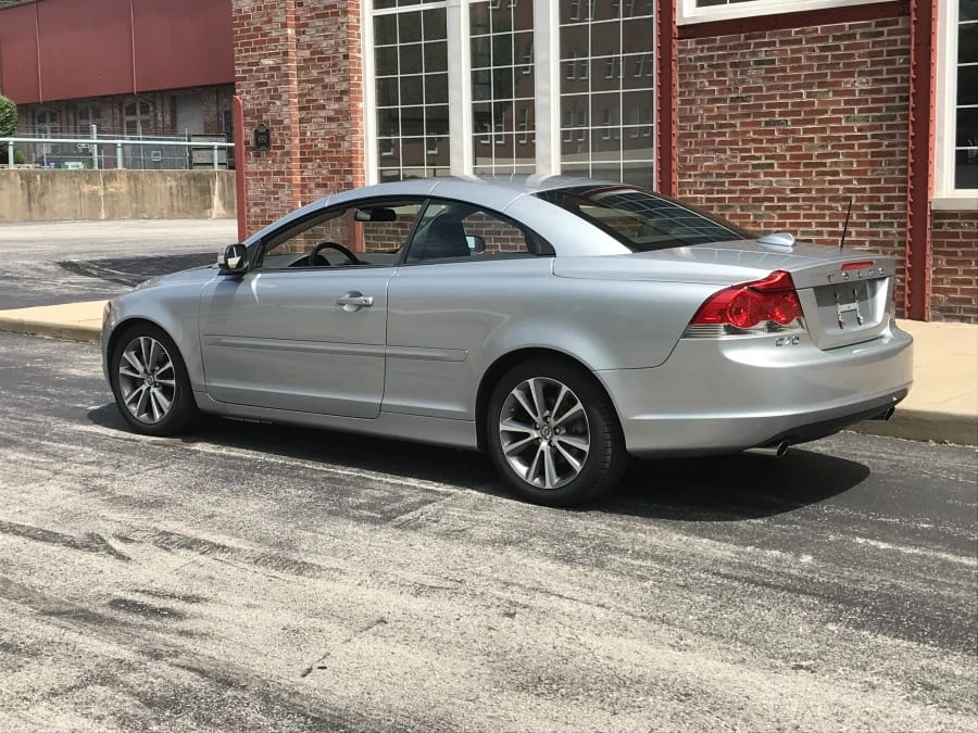 2010 Volvo C70 2nd Gen - Image 10 of 10