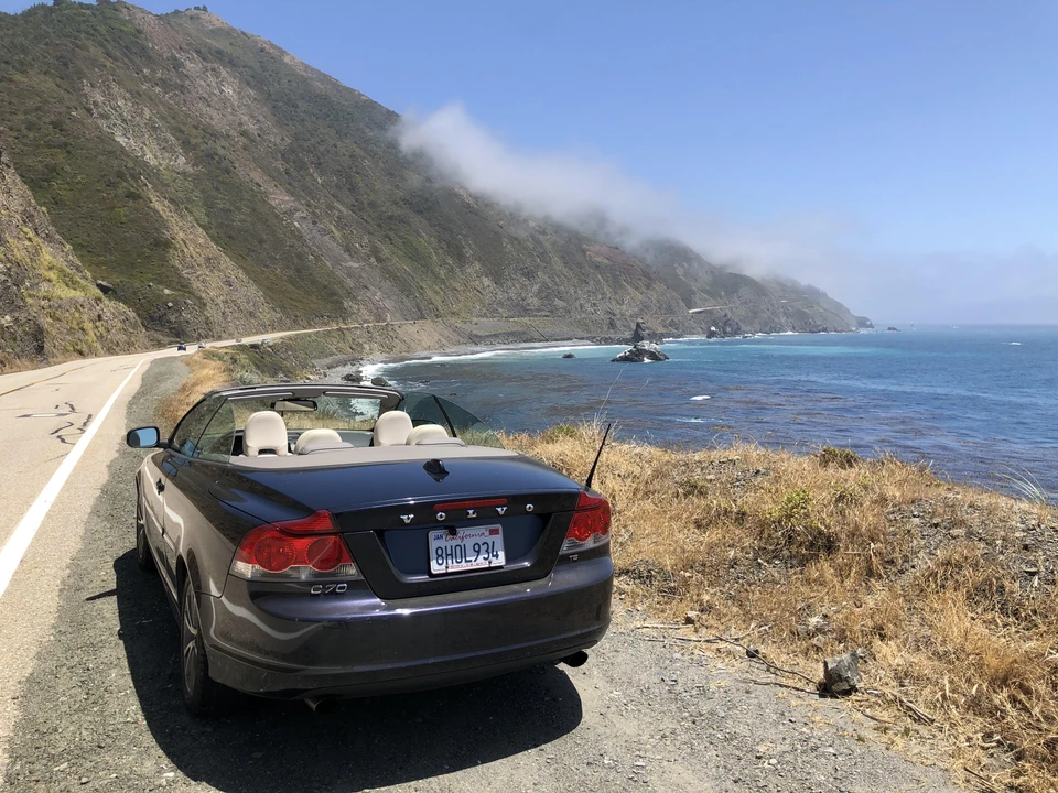 2010 Volvo C70 2nd Gen - Image 14 of 31
