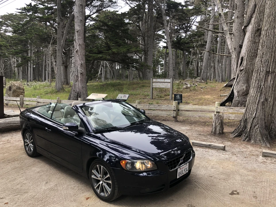 2010 Volvo C70 2nd Gen - Image 24 of 31