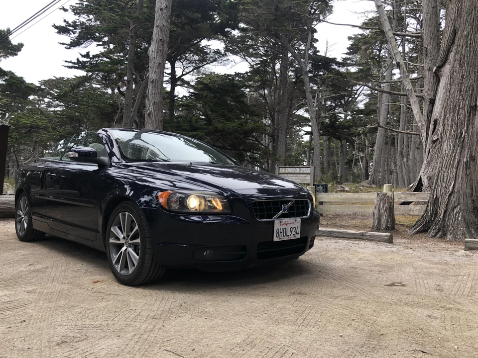 2010 Volvo C70 2nd Gen - Image 21 of 31