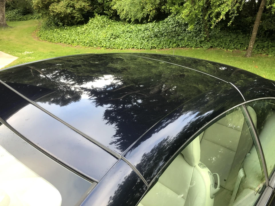 2010 Volvo C70 2nd Gen - Image 26 of 31