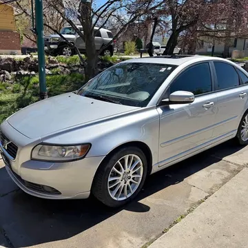 2010 Volvo S40 2.4i Sedan