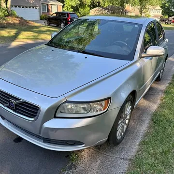 2010 Volvo S40 2.4i Sedan