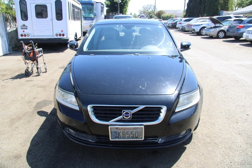 2010 Volvo S40 2nd Gen - Image 11 of 21