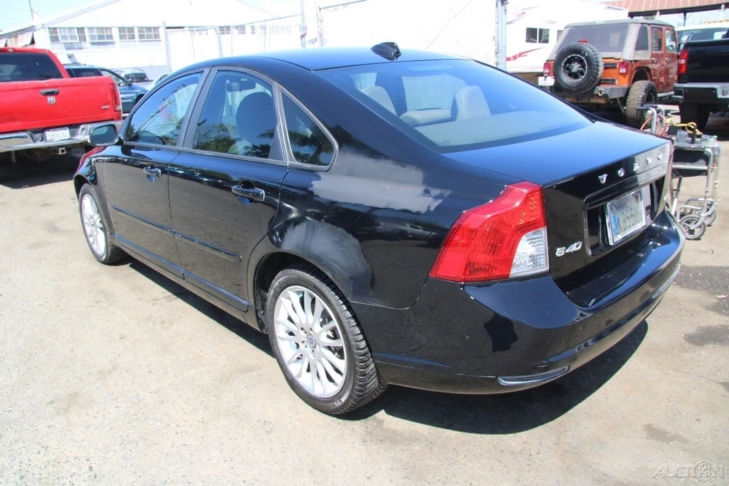 2010 Volvo S40 2nd Gen - Image 5 of 21