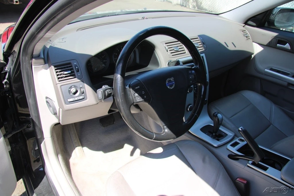 2010 Volvo S40 2nd Gen - Image 15 of 21