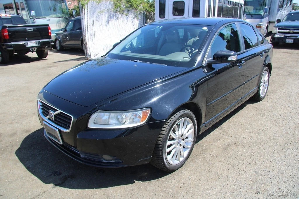 2010 Volvo S40 2nd Gen - Image 2 of 21