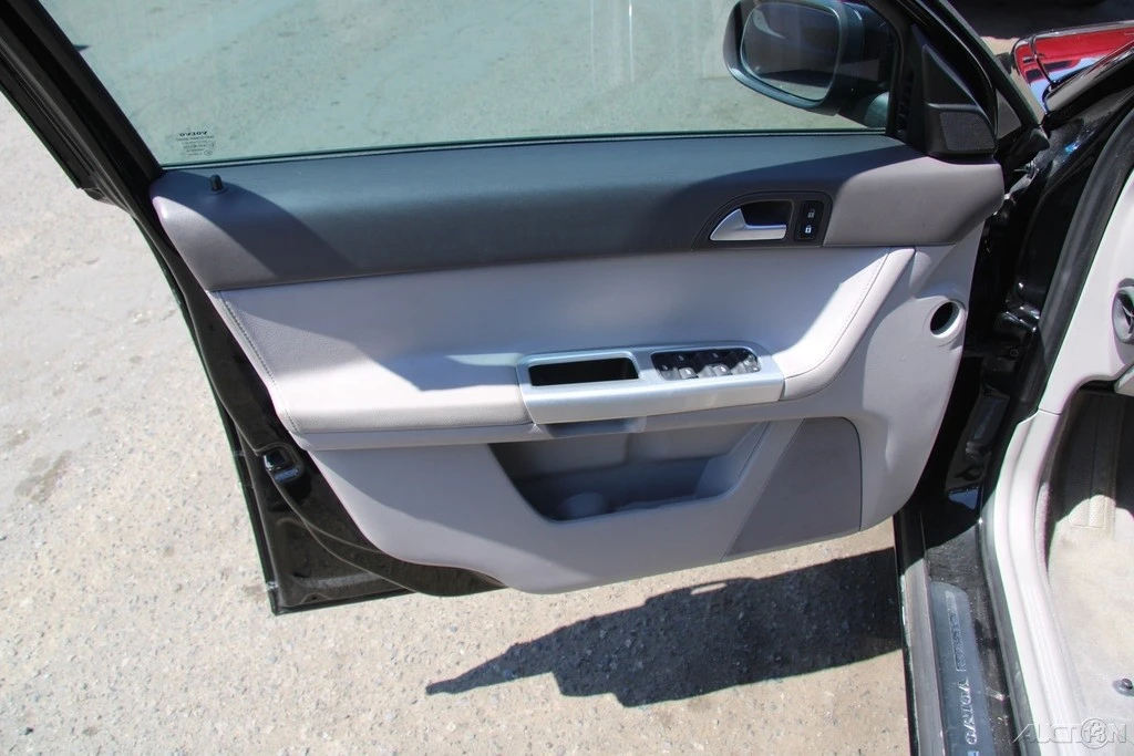 2010 Volvo S40 2nd Gen - Image 13 of 21