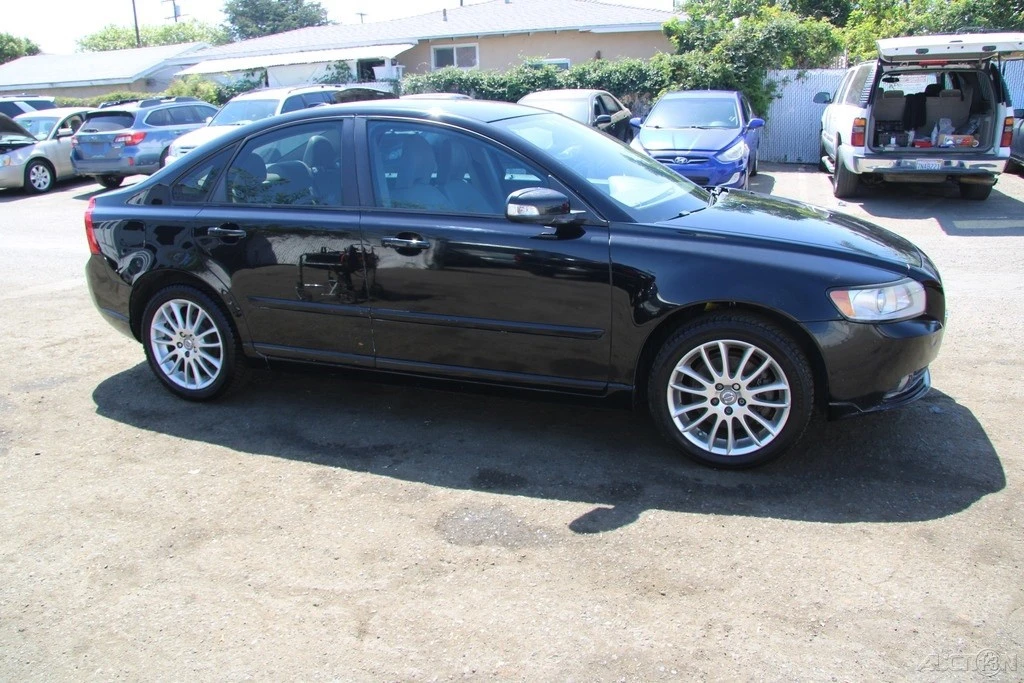 2010 Volvo S40 2nd Gen - Image 9 of 21