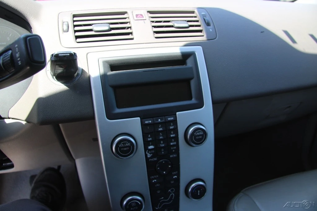2010 Volvo S40 2nd Gen - Image 18 of 21