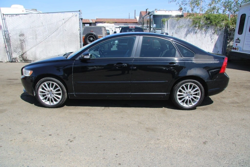 2010 Volvo S40 2nd Gen - Image 3 of 21