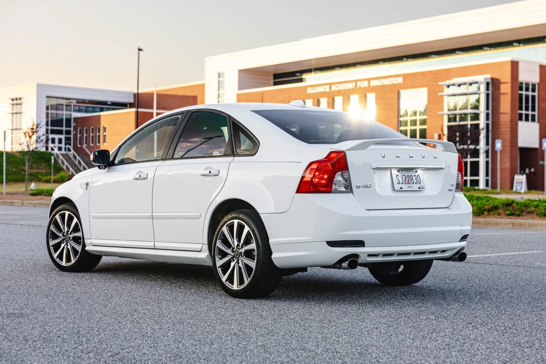 2010 Volvo S40 2nd Gen - Image 19 of 31