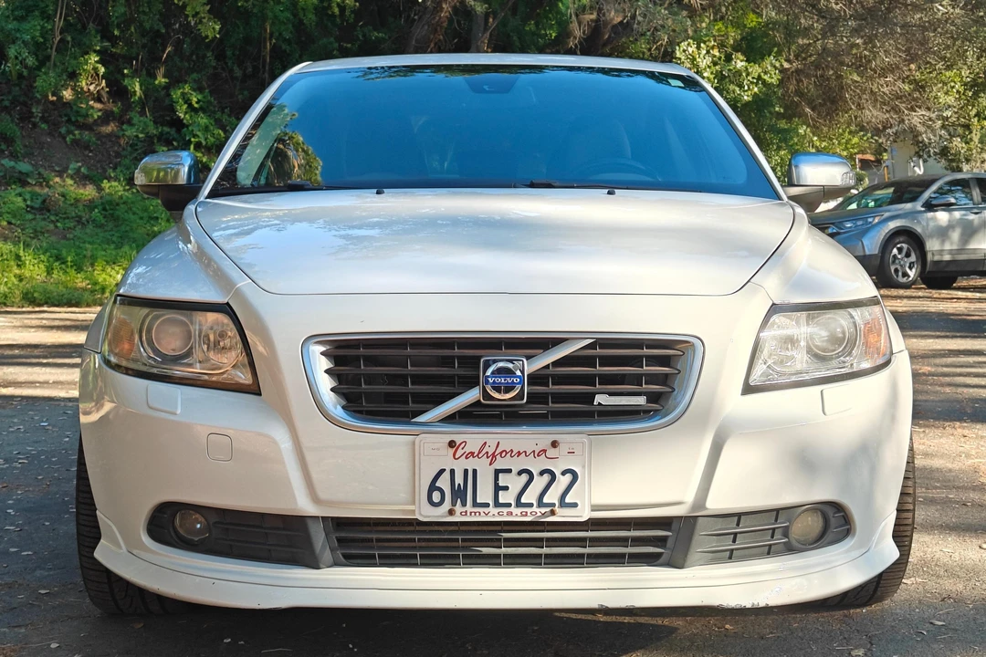 2010 Volvo S40 2nd Gen - Image 2 of 31