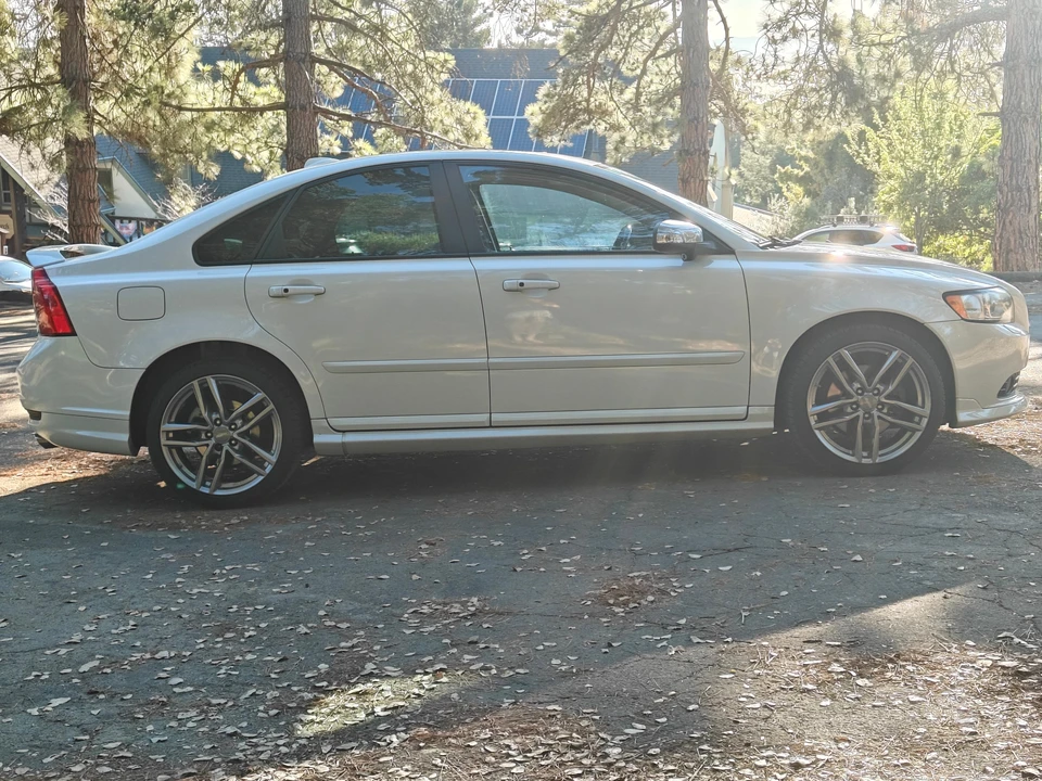 2010 Volvo S40 2nd Gen - Image 11 of 31