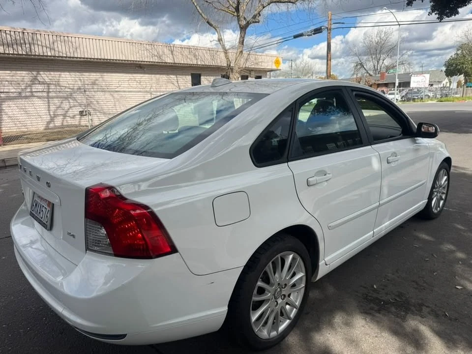 2010 Volvo S40 2nd Gen - Image 6 of 20