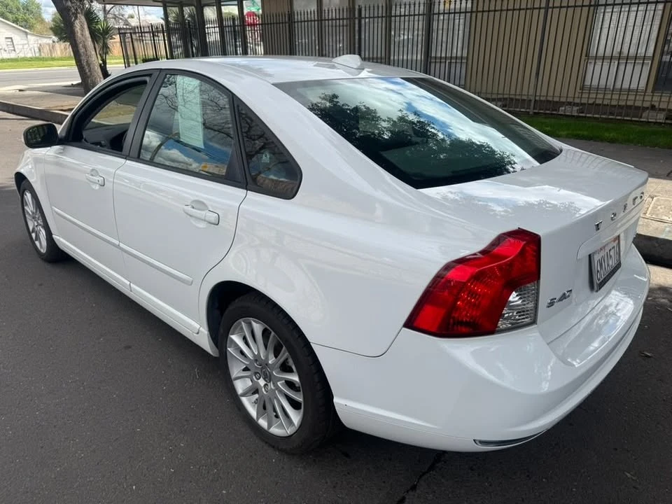 2010 Volvo S40 2nd Gen - Image 2 of 20