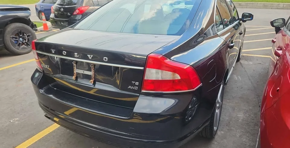 2010 Volvo S80 2nd Gen - Image 5 of 13