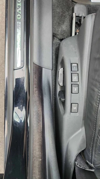 2010 Volvo S80 2nd Gen - Image 7 of 13