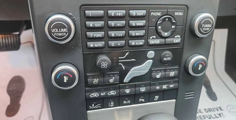 2010 Volvo S80 2nd Gen - Image 8 of 13