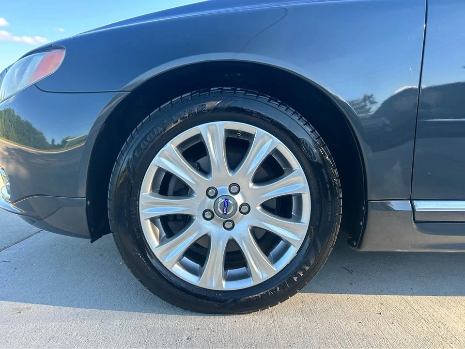 2010 Volvo S80 2nd Gen - Image 15 of 20