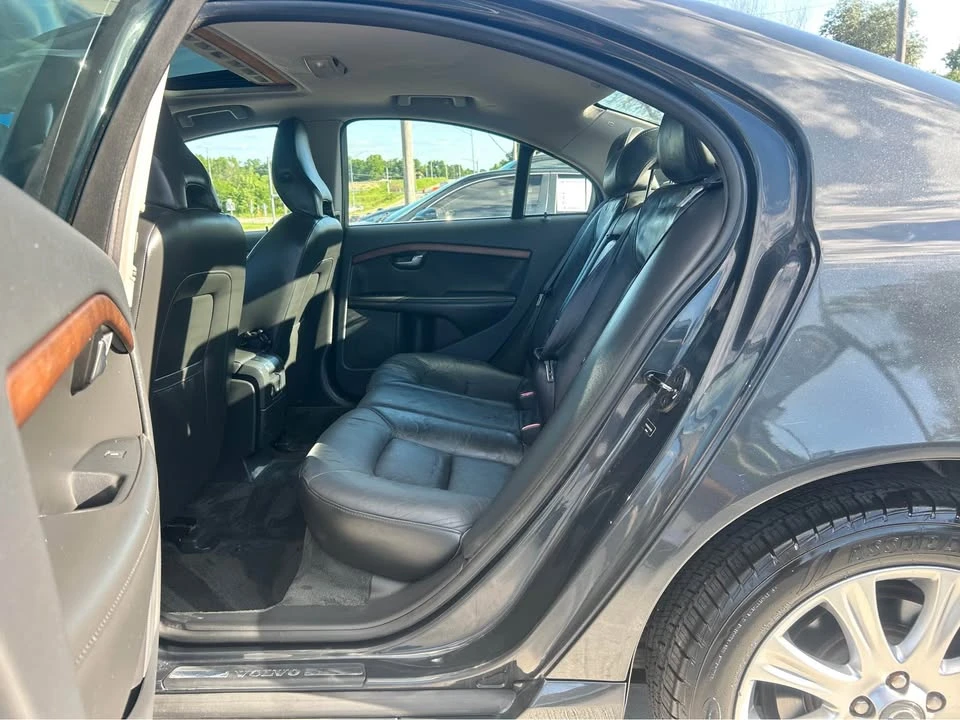 2010 Volvo S80 2nd Gen - Image 11 of 20