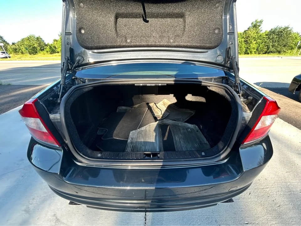 2010 Volvo S80 2nd Gen - Image 17 of 20