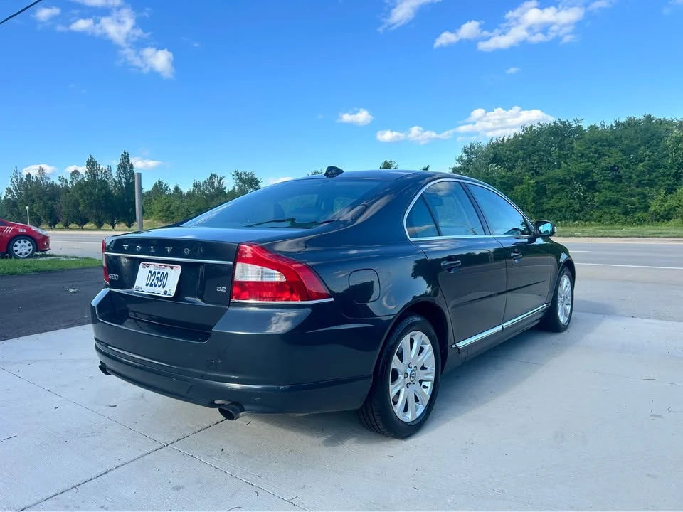 2010 Volvo S80 2nd Gen - Image 6 of 20