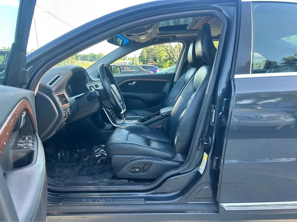 2010 Volvo S80 2nd Gen - Image 7 of 20