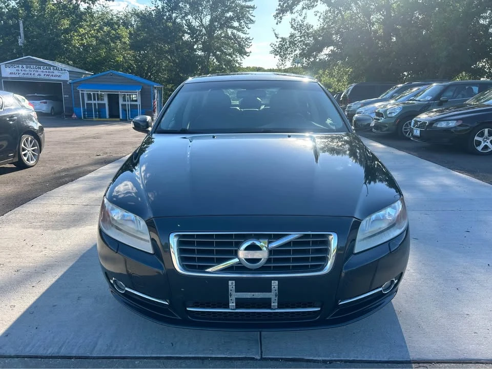 2010 Volvo S80 2nd Gen - Image 2 of 20