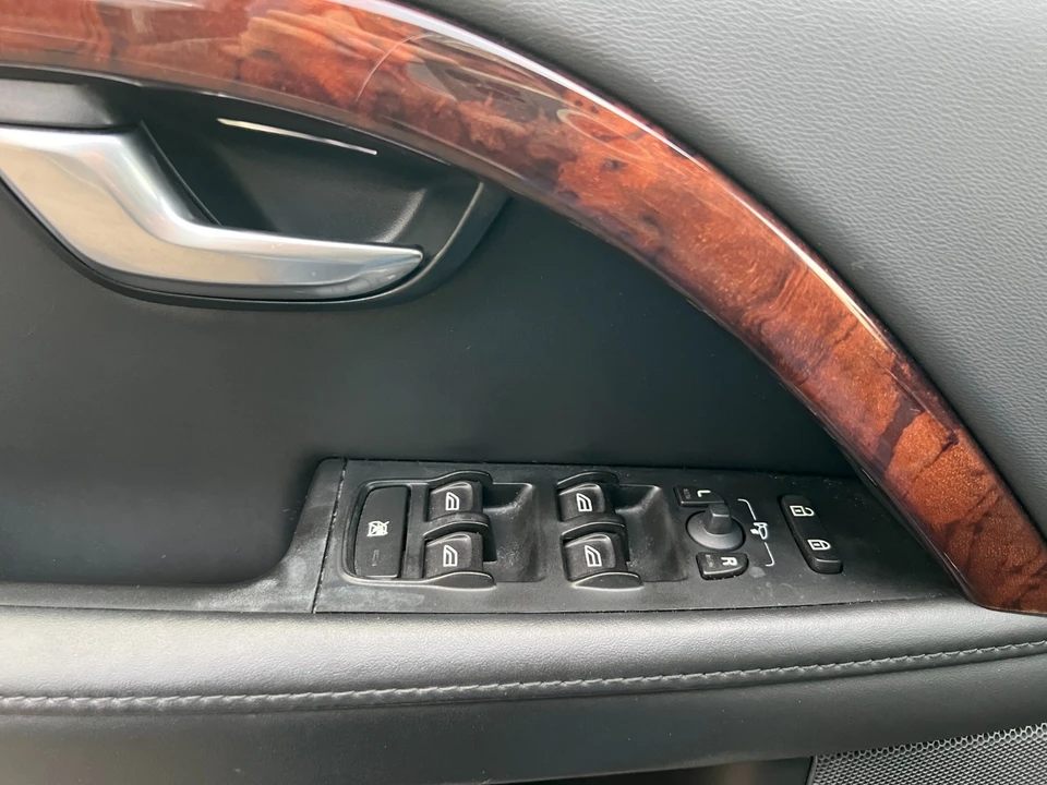 2010 Volvo S80 2nd Gen - Image 19 of 21