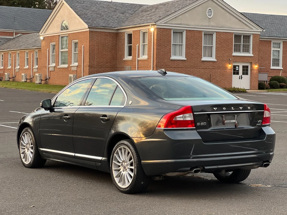 2010 Volvo S80 2nd Gen - Image 4 of 21