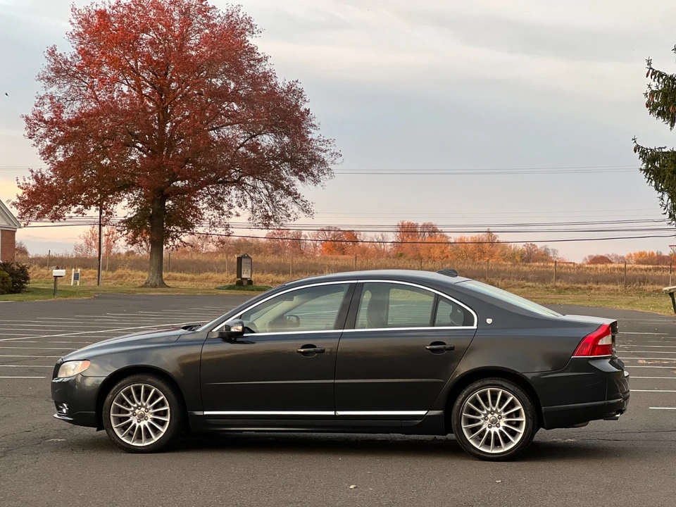 2010 Volvo S80 2nd Gen - Image 3 of 21
