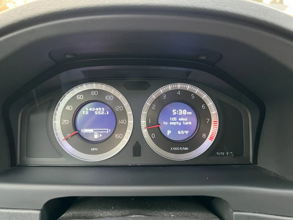 2010 Volvo S80 2nd Gen - Image 15 of 21