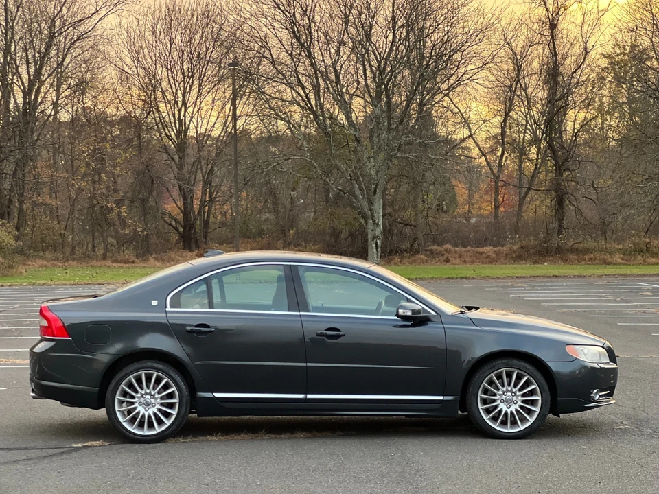 2010 Volvo S80 2nd Gen - Image 9 of 21