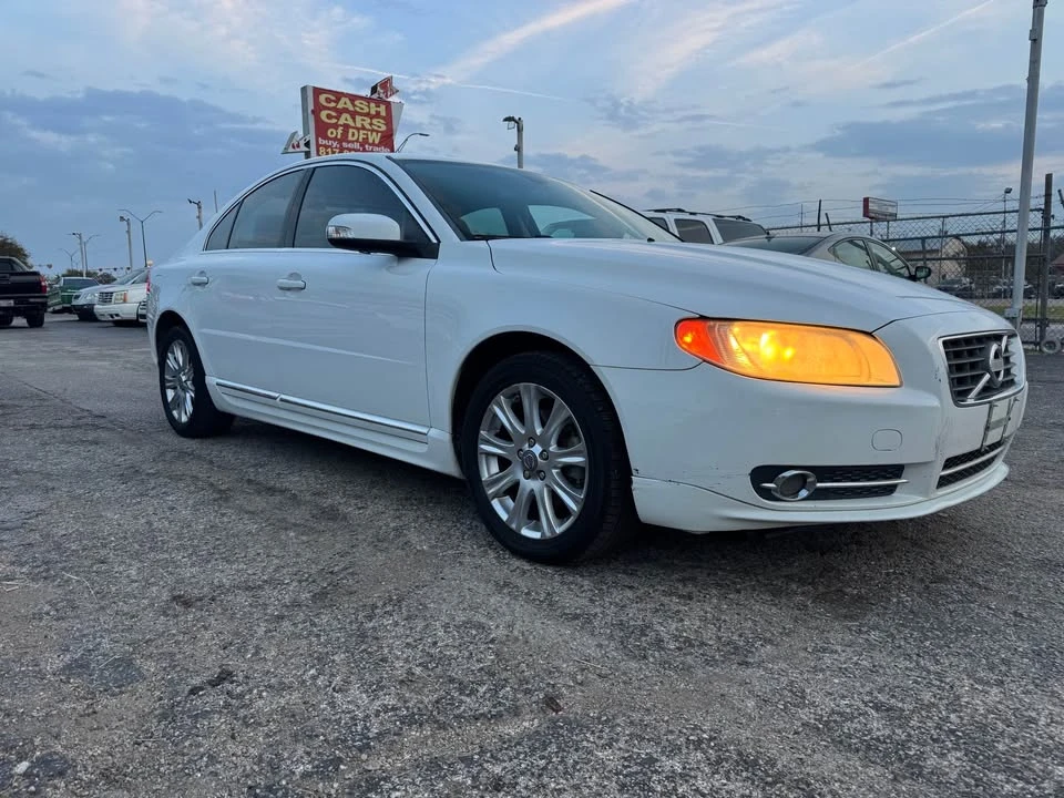 2010 Volvo S80 2nd Gen - Image 2 of 16