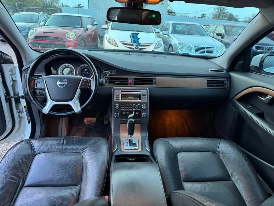 2010 Volvo S80 2nd Gen - Image 10 of 16