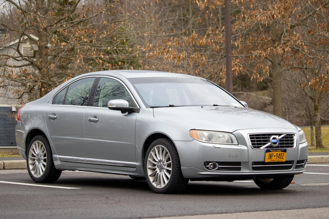2010 Volvo S80 2nd Gen - Image 8 of 31