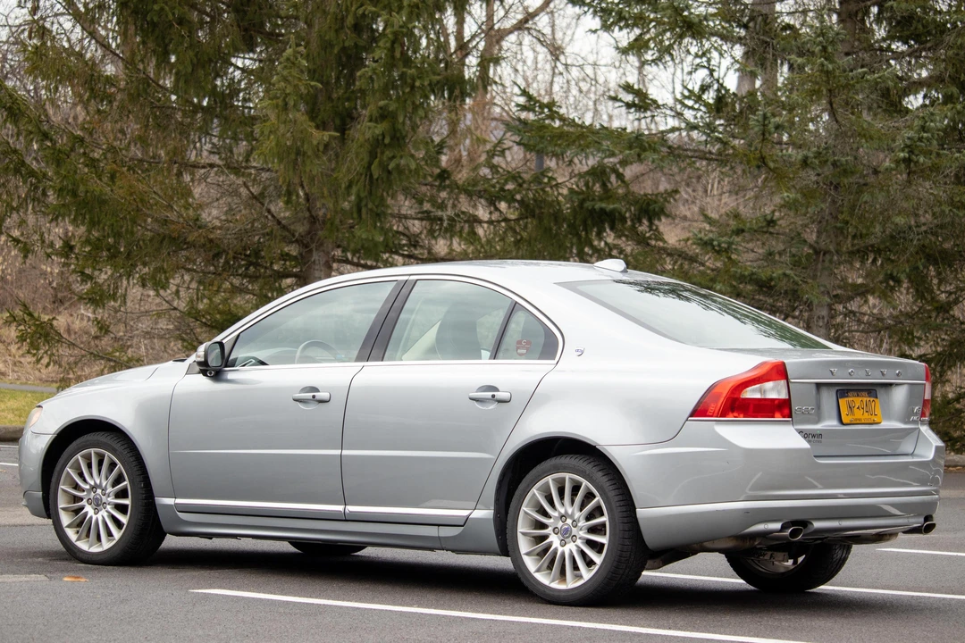 2010 Volvo S80 2nd Gen - Image 4 of 31