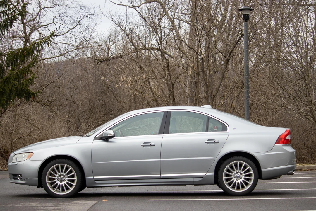 2010 Volvo S80 2nd Gen - Image 6 of 31