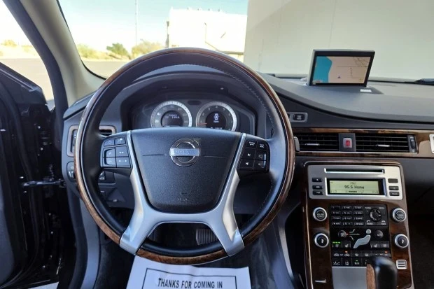 2010 Volvo S80 2nd Gen - Image 6 of 9