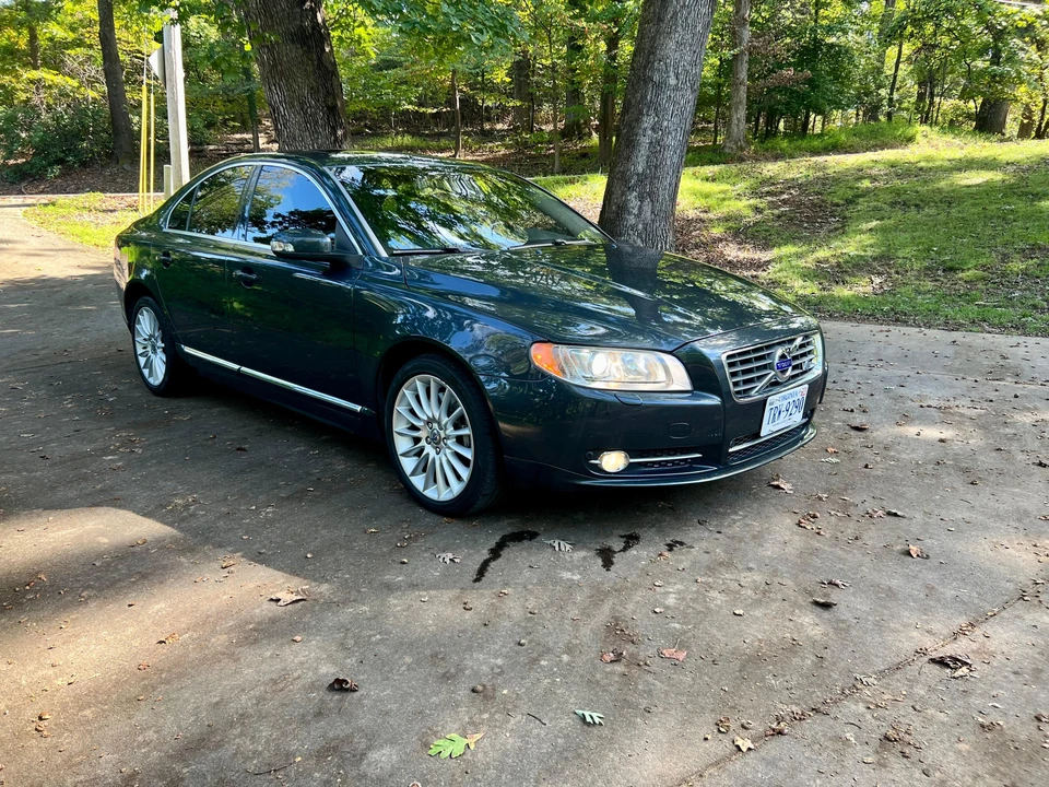 2010 Volvo S80 2nd Gen - Image 14 of 31