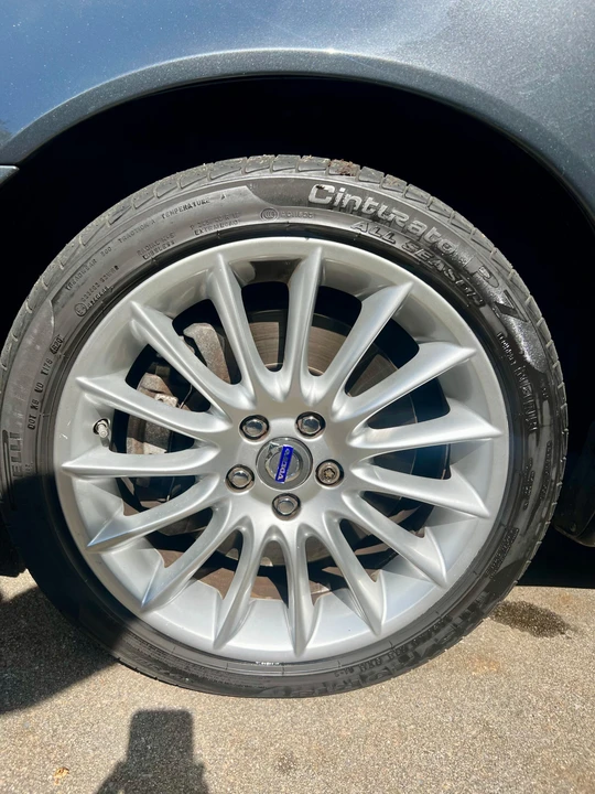 2010 Volvo S80 2nd Gen - Image 21 of 31
