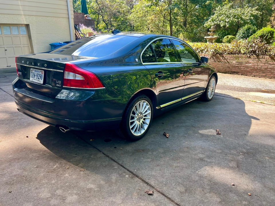 2010 Volvo S80 2nd Gen - Image 12 of 31